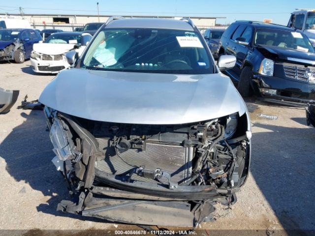 KNMAT2MT0KP555276 Nissan ROGUE SV
