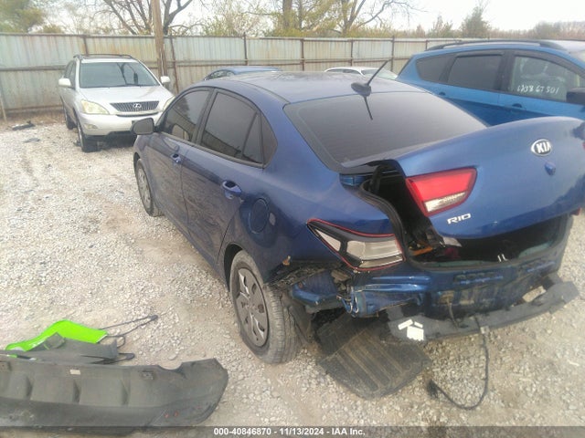 KIA RIO S 2018 3KPA24AB7JE142294 Image 3