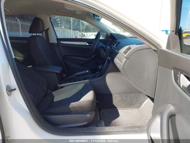 1VWAP7A32EC025728 Volkswagen Passat 2.5l S