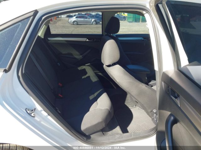 1VWAP7A32EC025728 Volkswagen Passat 2.5l S