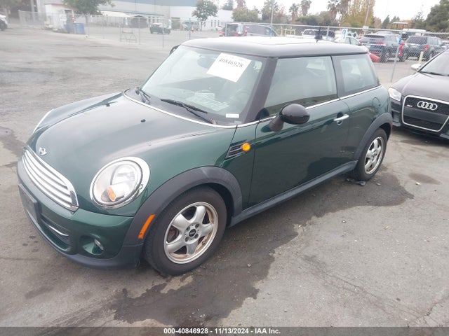2011 MINI COOPER WMWSU3C57BT098397 Photo 1