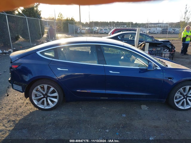 Tesla Model 3 Long Range/performance 2018 5YJ3E1EB9JF088158 Image 13