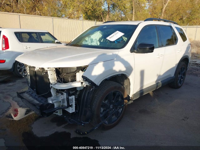 Honda Pilot Black Edition 2025 5FNYG1H99SB052805 Image 2