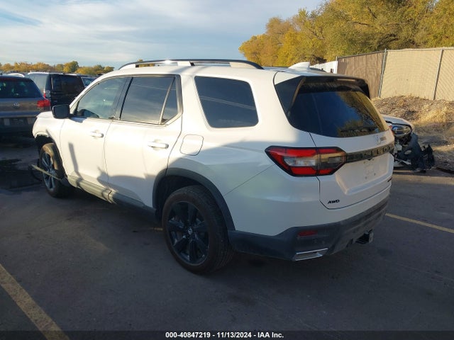 Honda Pilot Black Edition 2025 5FNYG1H99SB052805 Image 3