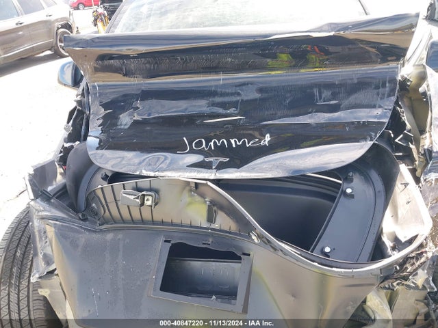2024 TESLA MODEL Y 7SAYGAEE4RF126078 Photo 9