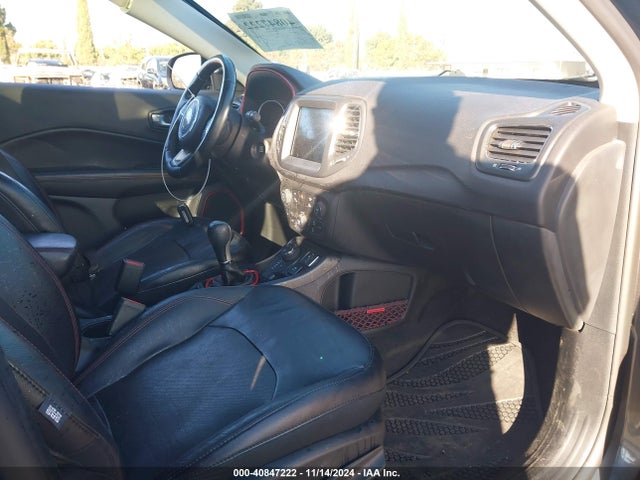 3C4NJDDB8HT597872 Jeep New Compass Trailhawk 4x4