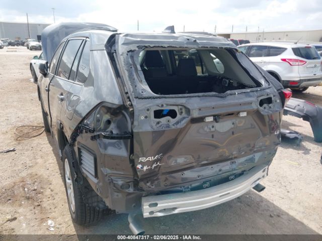 2T3H1RFV0LW072095 Toyota RAV4 LE