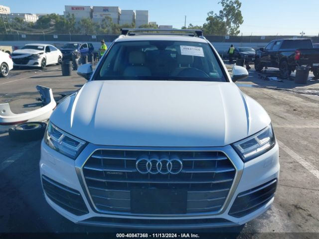 WA1BNAFY8K2101690 Audi Q5 45 Premium