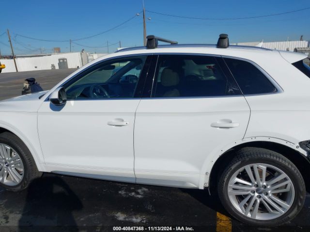 WA1BNAFY8K2101690 Audi Q5 45 Premium