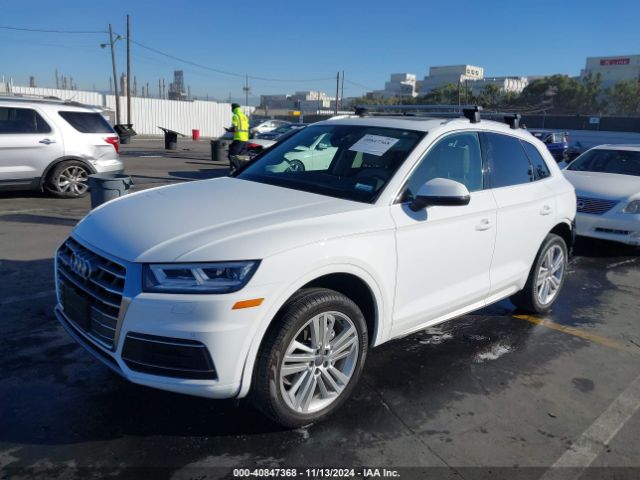 WA1BNAFY8K2101690 Audi Q5 45 Premium