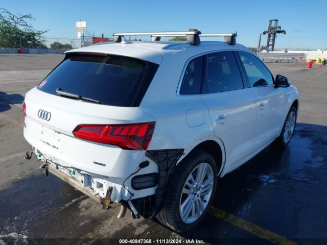 WA1BNAFY8K2101690 Audi Q5 45 Premium