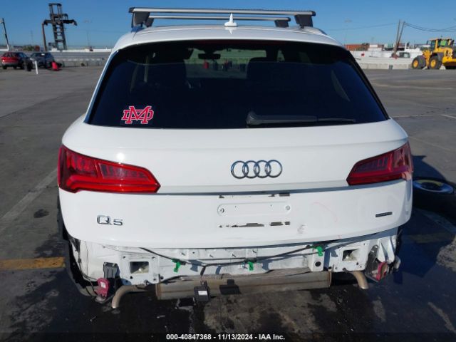 WA1BNAFY8K2101690 Audi Q5 45 Premium