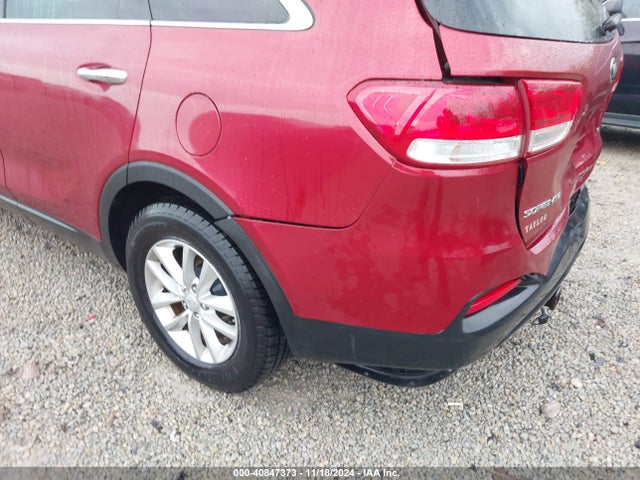 KIA Sorento Lx V6 2017 5XYPGDA59HG192004 Image 17