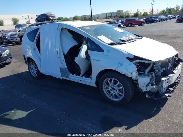 Toyota Prius V Two 2017 JTDZN3EU5HJ062991 Image 14