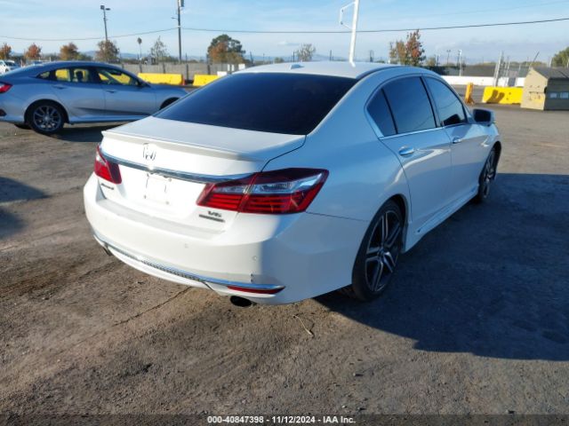 1HGCR3F95HA013215 Honda Accord Touring V6