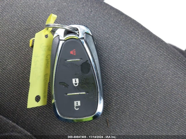 2GNAXKEV1K6185743 Chevrolet EQUINOX LT