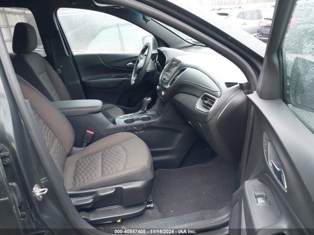 2GNAXKEV1K6185743 Chevrolet EQUINOX LT