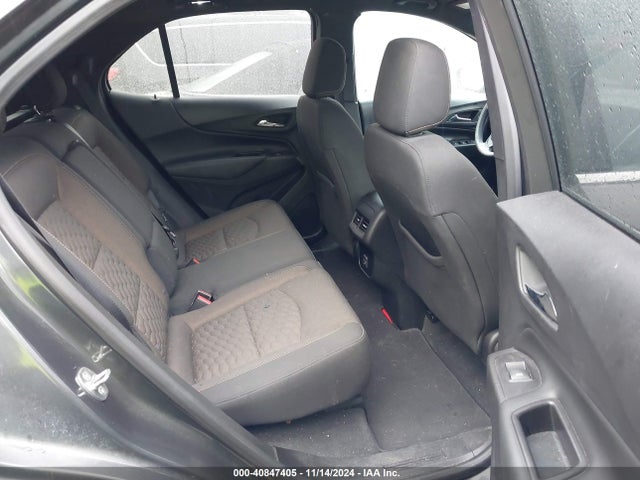 2GNAXKEV1K6185743 Chevrolet EQUINOX LT