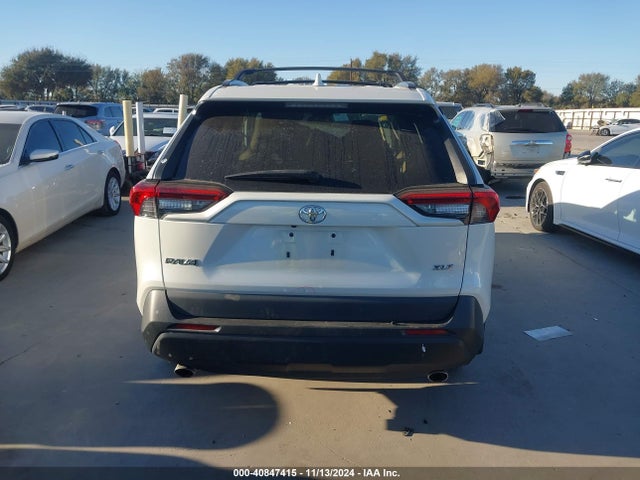 Toyota Rav4 Xle Premium 2021 2T3C1RFV9MW142429 Image 17