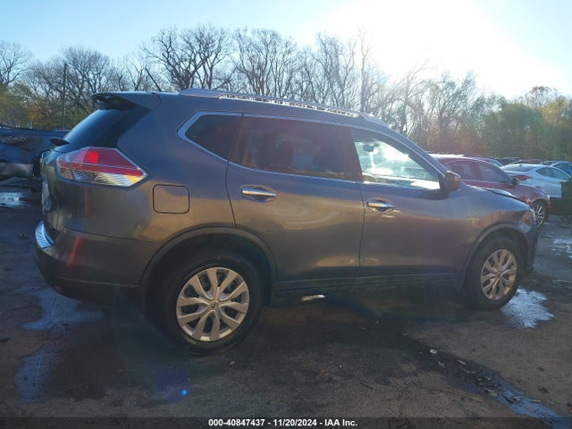 Nissan ROGUE S 2016 KNMAT2MT2GP710286 Image 13