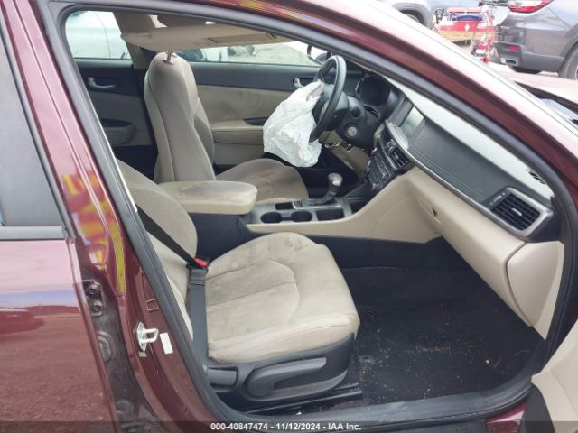 5XXGT4L38JG227696 KIA Optima Lx