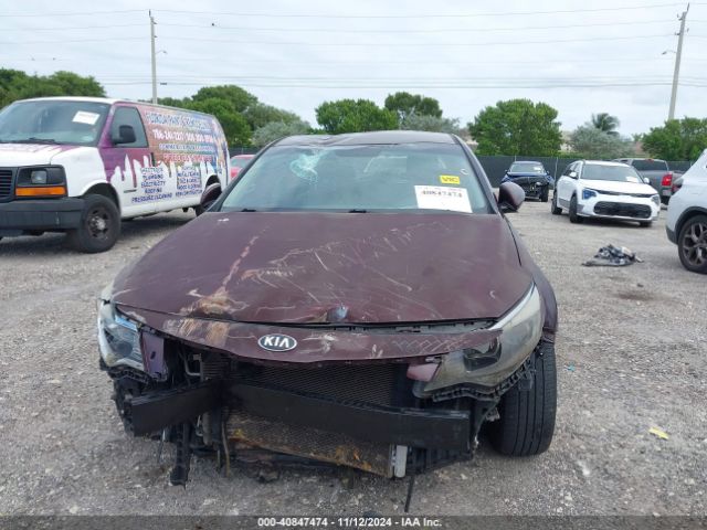 5XXGT4L38JG227696 KIA Optima Lx