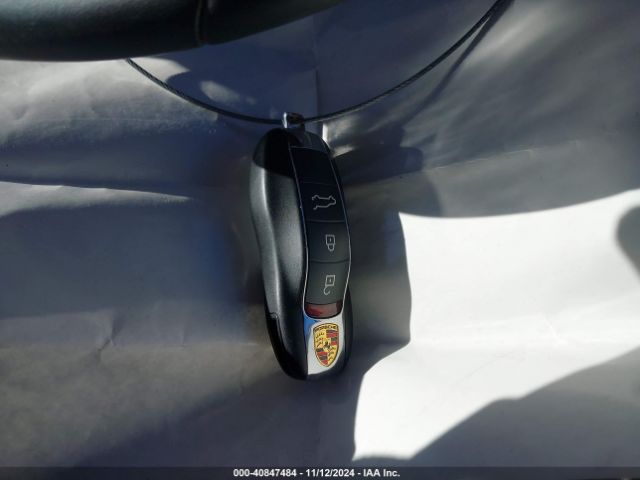 WP1AA2A58PLB05920 Porsche Macan T