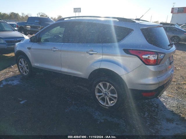 Ford ESCAPE SE 2018 1FMCU9GD7JUD39181 Image 3