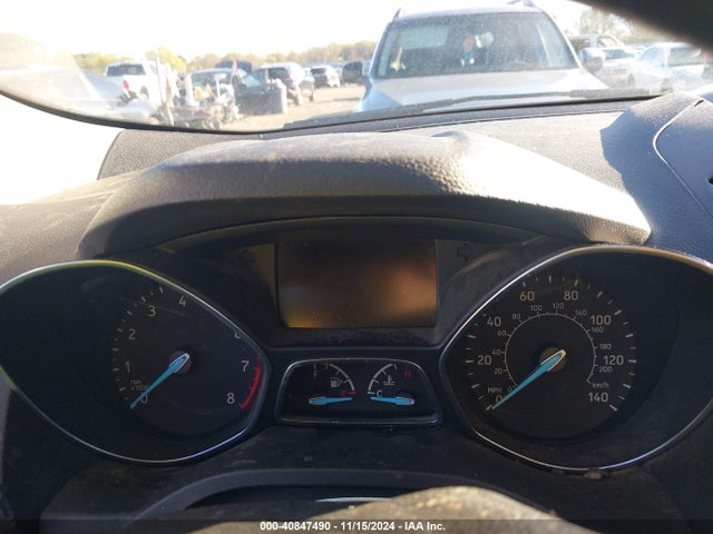 Ford ESCAPE SE 2018 1FMCU9GD7JUD39181 Image 7