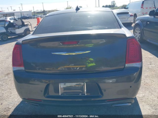 2C3CCABG6JH243771 Chrysler 300 S