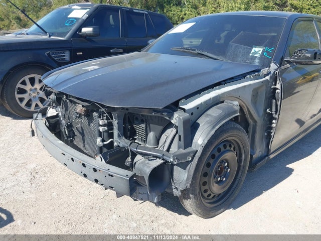 2C3CCABG6JH243771 Chrysler 300 S