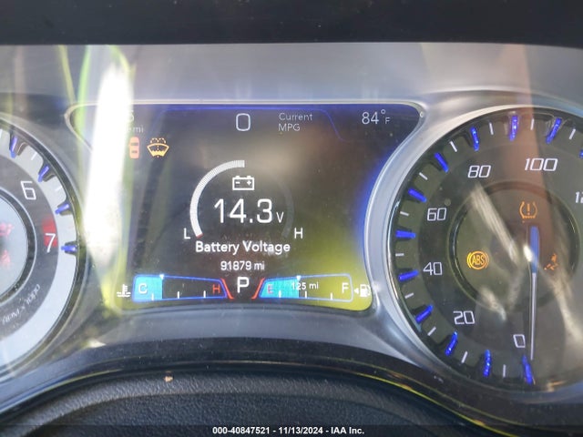 2C3CCABG6JH243771 Chrysler 300 S