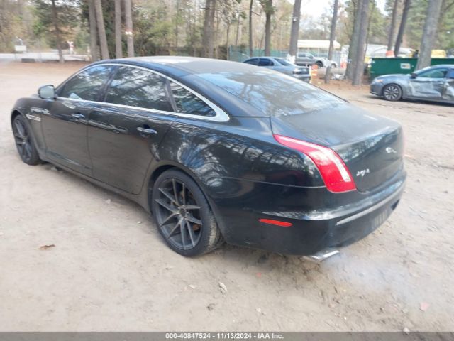 2011 JAGUAR XJ SAJWA2GB1BLV07244 Photo 2
