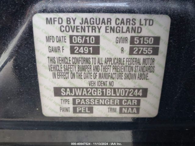 2011 JAGUAR XJ SAJWA2GB1BLV07244 Photo 8