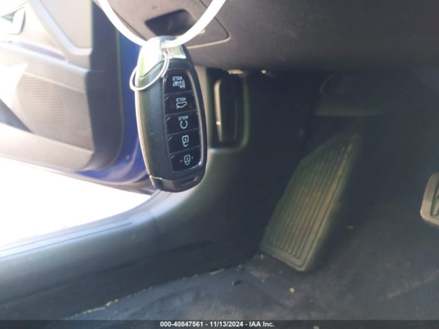 KMHLM4AJ9PU082745 Hyundai Elantra Hybrid Blue