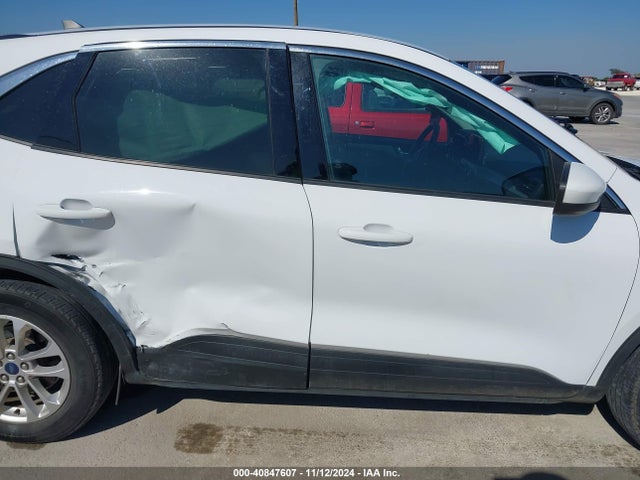 Ford ESCAPE SE 2021 1FMCU0G62MUB18394 Image 13