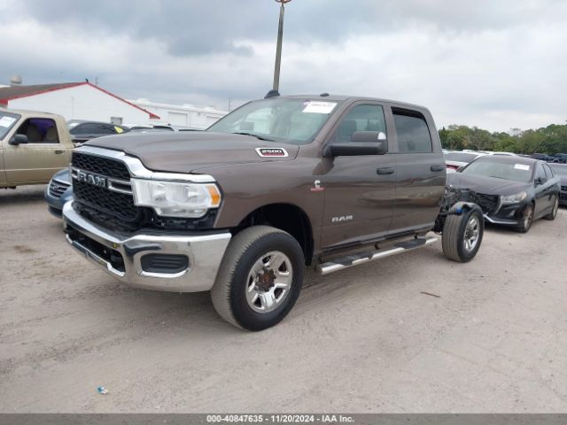 3C6UR5CL5LG227458 RAM 2500 Tradesman  4x4 6'4 Box