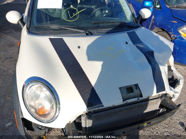 2009 MINI COOPER CLUBMAN WMWML33519TX35791 Photo 9