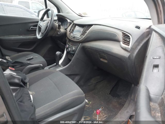 3GNCJNSB7LL193963 Chevrolet Trax Awd Ls