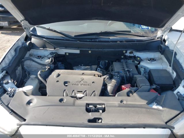 2018 MITSUBISHI OUTLANDER SPORT JA4AP3AU0JZ009422 Photo 9