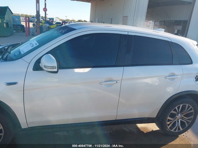 JA4AP3AU0JZ009422 Mitsubishi Outlander Sport 2.0 Es