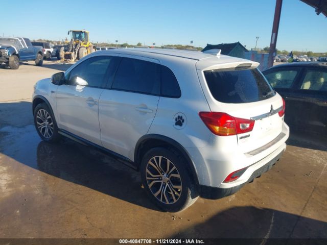 2018 MITSUBISHI OUTLANDER SPORT JA4AP3AU0JZ009422 Photo 2