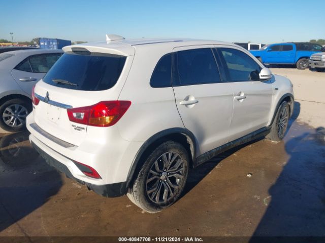 2018 MITSUBISHI OUTLANDER SPORT JA4AP3AU0JZ009422 Photo 3