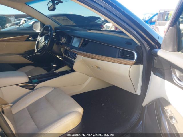 KNALB4J10H5046073 KIA Cadenza Premium