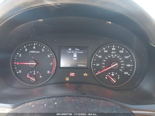 KNALB4J10H5046073 KIA Cadenza Premium