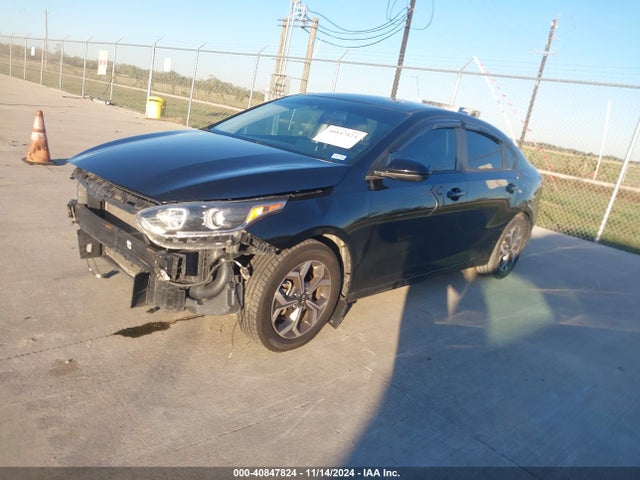 KIA Forte Lxs 2019 3KPF24AD0KE138421 Image 2
