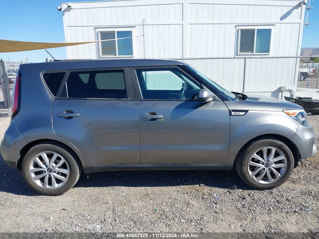 KNDJP3A53J7530211 KIA SOUL +