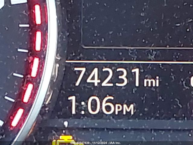 WA1LAAF79JD032986 Audi Q7 3.0t Premium