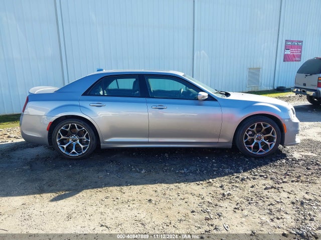 2C3CCABG6JH266533 Chrysler 300 300s