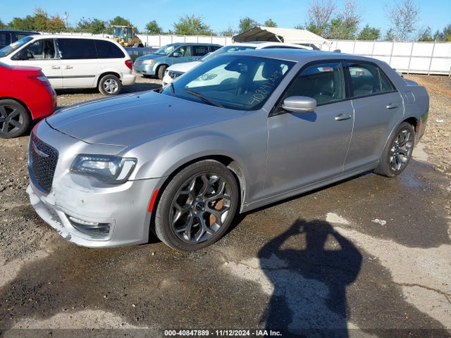2C3CCABG6JH266533 Chrysler 300 300s